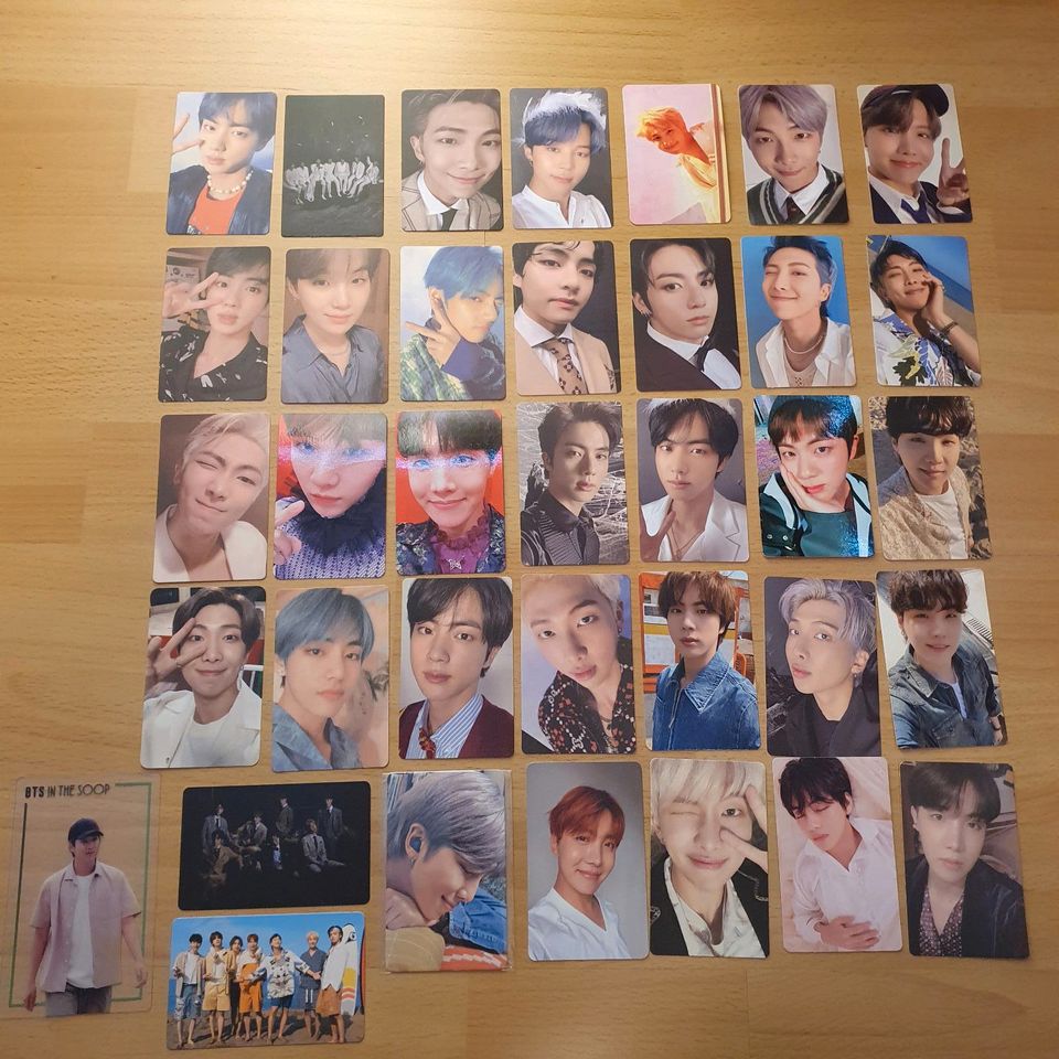 BTS Photocards in Backnang