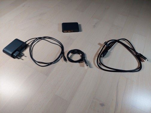 HTC Vive Komplett Set + Deluxe Audio Strap > Sehr guter Zustand! in Berlin