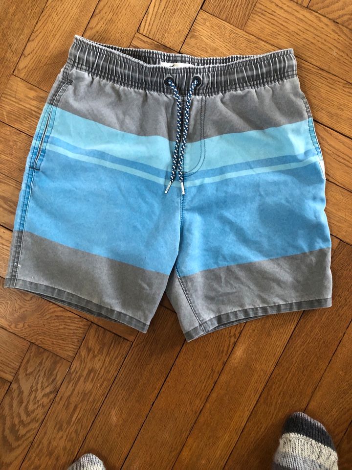 Hollister Badehose Boardshort Short Größe XS (164/176) in Darmstadt