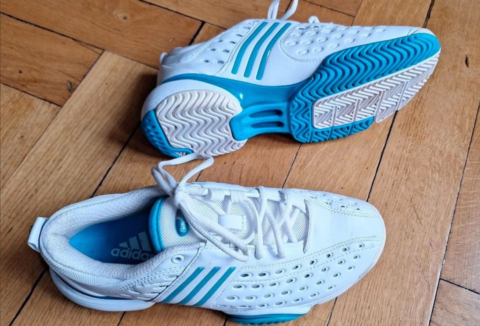 Adidas Tennisschuhe Damen US 7 EU 38 2/3 Tennis Schuhe in Saarbrücken-Mitte  - Alt-Saarbrücken | eBay Kleinanzeigen ist jetzt Kleinanzeigen