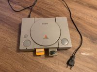 PlayStation 1 mit allen Kabeln & 2 Speicherkarten Nordrhein-Westfalen - Wickede (Ruhr) Vorschau