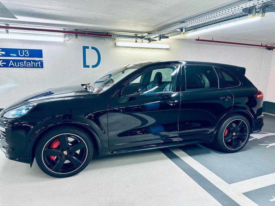 Porsche Cayenne GTS in Bad Nauheim