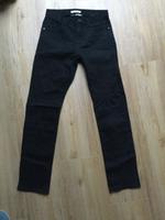 Jeans Slim in schwarz 170 cm im sehr guten Zustand Nordrhein-Westfalen - Brühl Vorschau