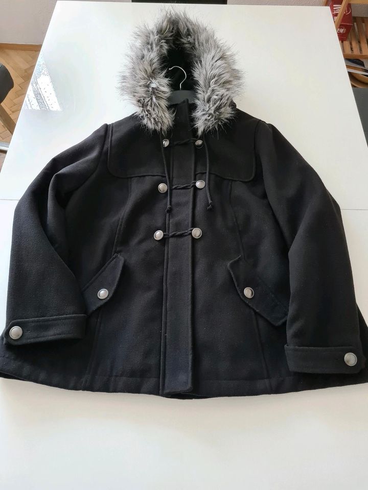 Damen Jacke Damenjacke Cabanjacke mit Kapuze und Kunstfell Gr.44 in Neu Ulm