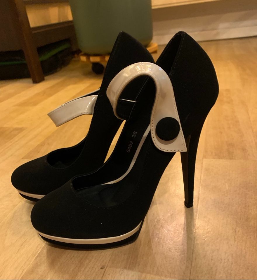 HIGH HEELS 38 - nagelneu. 14cm hoch in Rostock