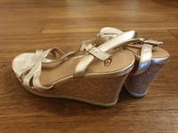 UGG Sandalen Keilriemen 39 Rosegold Plateau Stuttgart - Bad Cannstatt Vorschau
