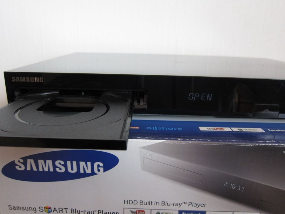 Samsung BD-F8500/EN HD-Recorder mit Twin Tuner Blu-ray in Hofheim am Taunus