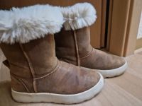 Neuwertige Winter Stiefel warm gefüttert. Größe 31. Zara Sachsen-Anhalt - Magdeburg Vorschau