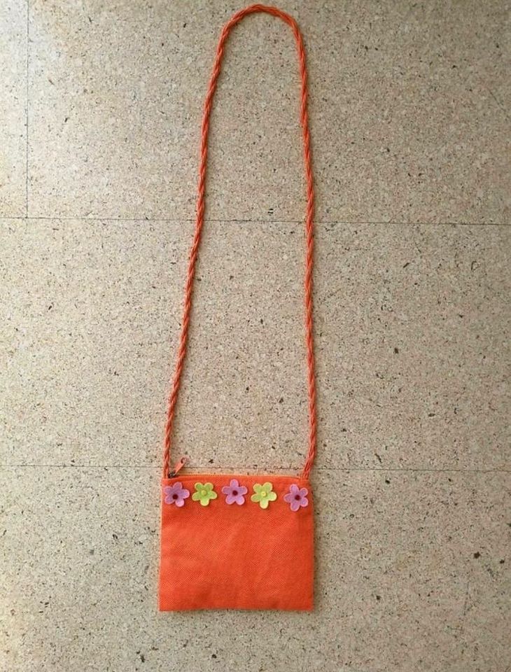 Handtasche Tasche Blumen Kinder Umhängetasche in Minden