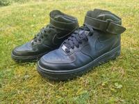 Nike air, schwarz, Gr. 40, Sneaker Niedersachsen - Uetze Vorschau