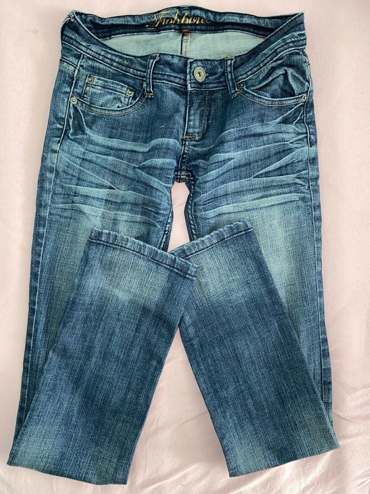 NEU Damen Fishbone Denim Jeans dunkelblau 26 in Hamburg