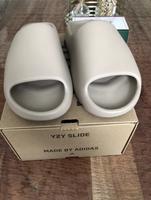 Adidas Yeezy Slide Pure (Restock) EU44,5 US10 Hessen - Neu-Isenburg Vorschau
