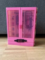 Barbie Mattel - Kleiderschrank mit 6 Bügeln Essen - Essen-Stadtmitte Vorschau