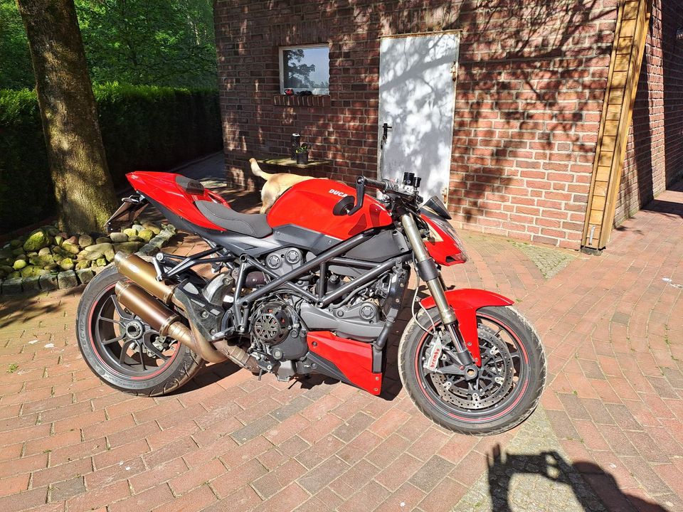 Ducati Streetfighter 1098, TÜV/Insp. Neu, viel Carbon in Emstek