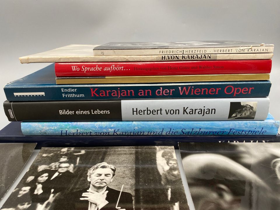 KONVOLUT BÜCHER BILDBÄNDE HERBERT VON KARAJAN F OTOS ZEITUNGSARTI in Berlin