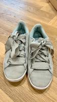 Tolle graue Wildleder Sneaker von Puma Baden-Württemberg - Durmersheim Vorschau