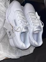 Neu mit Karton, Reebok Glide Sneaker, Damen Gr, 40 weiß Hessen - Langen (Hessen) Vorschau