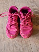 Mädchen Turnschuhe Laufschuhe von Reebok Gr. 28 pink Nordrhein-Westfalen - Remscheid Vorschau