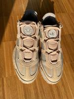 Sneakers Adidas Niteball IG6142 Beige Gr. 44 Dresden - Äußere Neustadt Vorschau