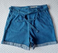 Esmara Damen Jeans Shorts, hoher Bund, mit Gürtel, Gr. 38 Niedersachsen - Celle Vorschau