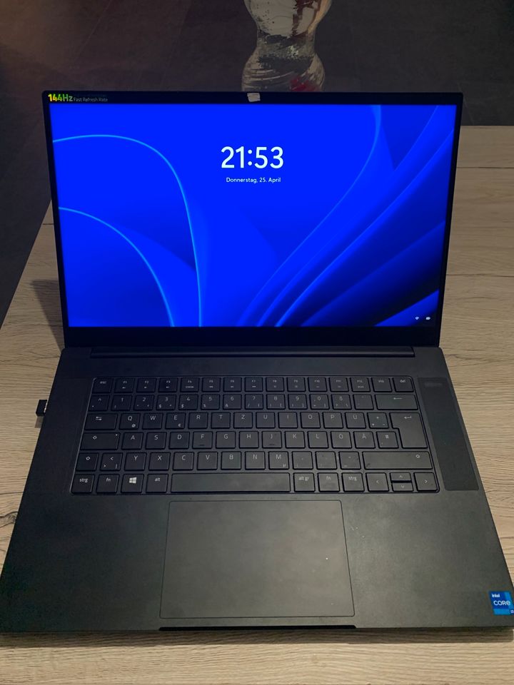 Gaming Laptop Razer Blade 15 3070 core i7 144hz tauschen iPhone in Herne