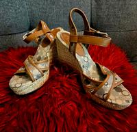 Sandalen mit Keilabsatz Bayern - Augsburg Vorschau