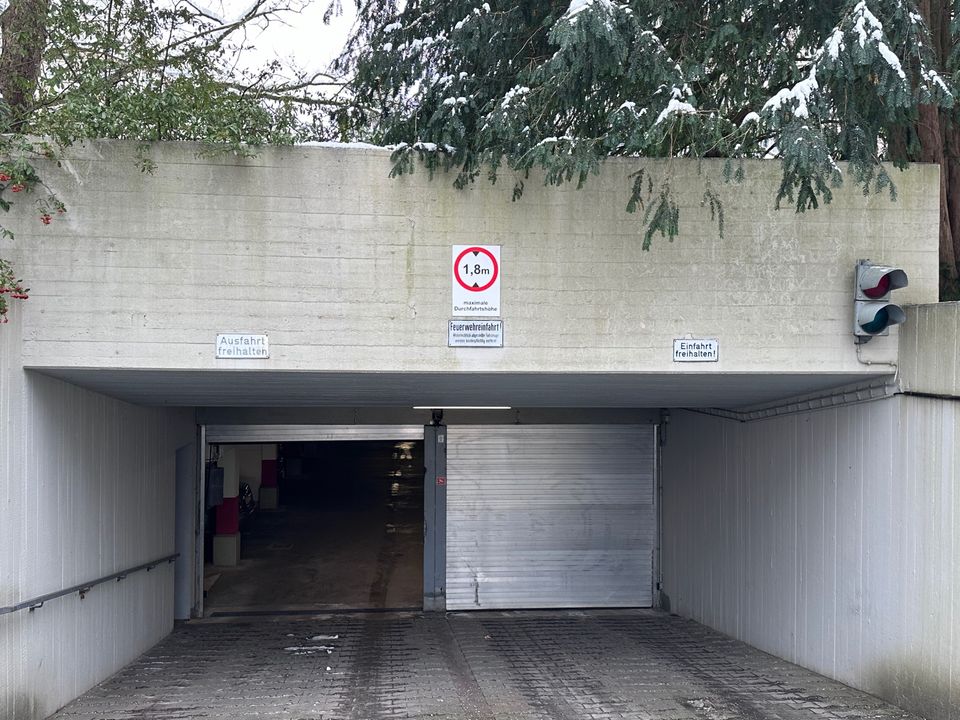 Parkstellplatz in Tiefgarage- monatlichen kündingen möglich in München