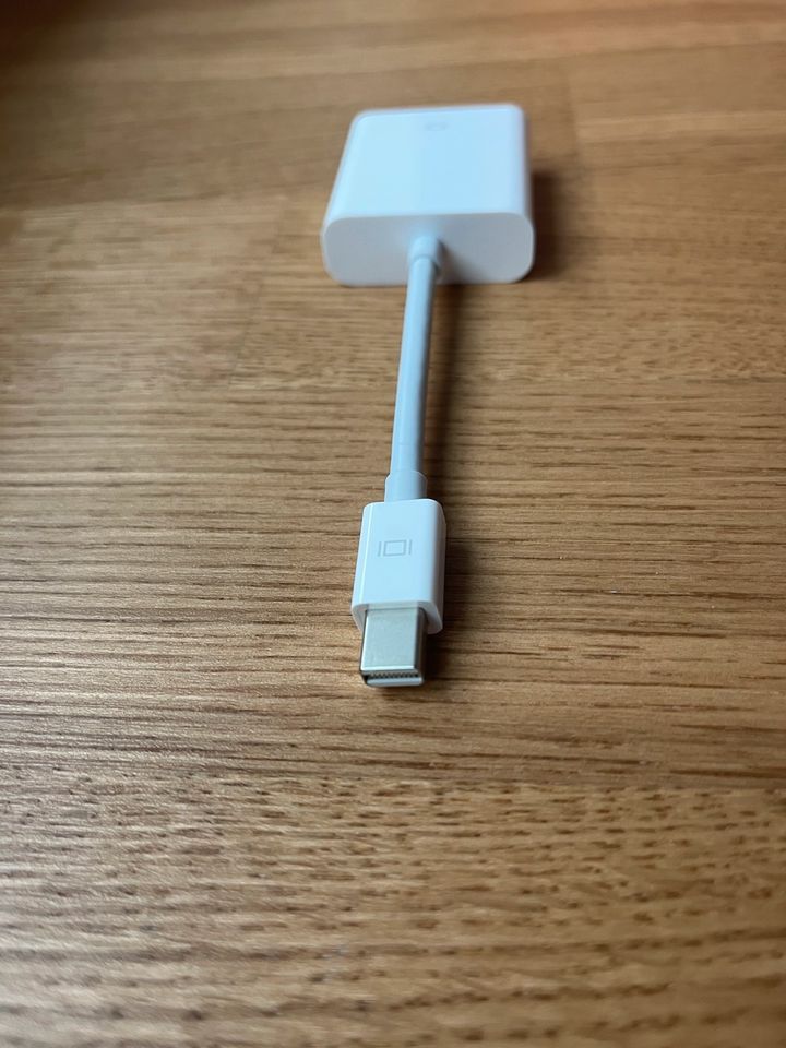 Apple Mini DisplayPort auf VGA Adapter A1307 in Berlin