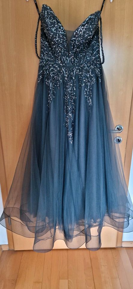 Hofdamenkleid Abendkleid Abiballkleid in Rüthen