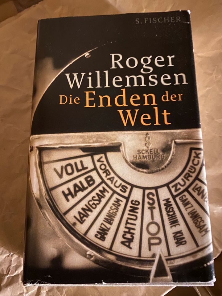 Buch von Roger Willemsen “Die Enden der Welt” in Borgstedt