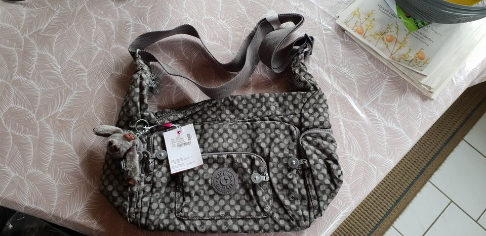 Kipling Tasche Europa New BASIC in Dots Neutral NEU OVP in Hessen -  Schöffengrund | eBay Kleinanzeigen ist jetzt Kleinanzeigen