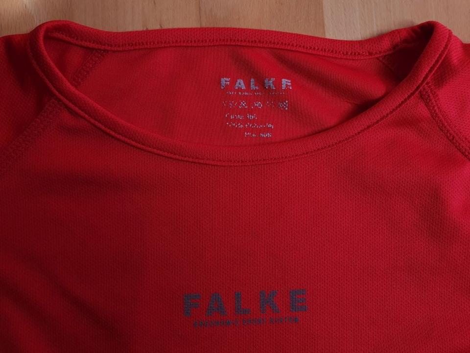 2 x Sport Funktions Fußball Lauf Shirts Adidas Falke 164 in Hannover