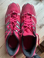 Adidas Spikes Größe 41 1/3 Saarland - Mandelbachtal Vorschau