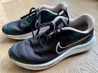 schwarze Nike Sneaker 36 Nordrhein-Westfalen - Meschede Vorschau