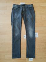 Jeans von Calvin Klein, grau, Größe 36, low riss skinny Baden-Württemberg - Bempflingen Vorschau