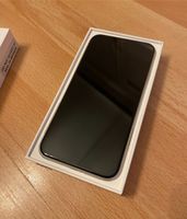 Apple iPhone 11 in weiß mit OVP Schwerin - Großer Dreesch Vorschau