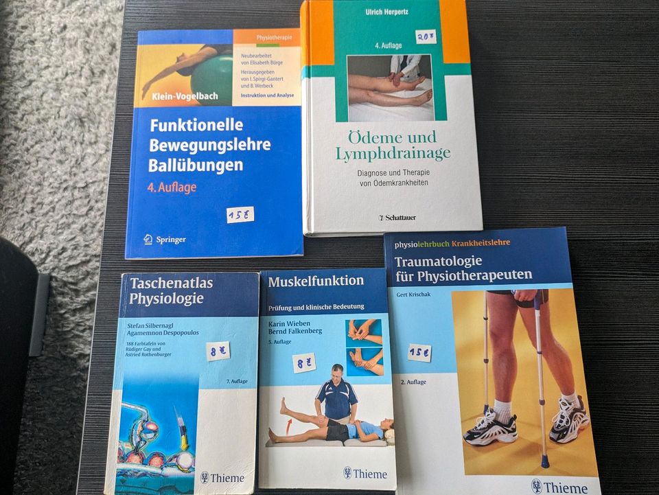 Lehrbücher Medizin / Physiotherapie in Mannheim