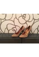 Neu Guess Damen Pumps Stilettos High Heels 37 Beige Bronze Nordrhein-Westfalen - Medebach Vorschau