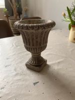 Amphore Vase aus Zement Blumentopf Leipzig - Leipzig, Zentrum-Ost Vorschau