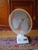 Tischventilator 3 Stufen Geschwindigkeit Top Zustand. Hessen - Borken Vorschau