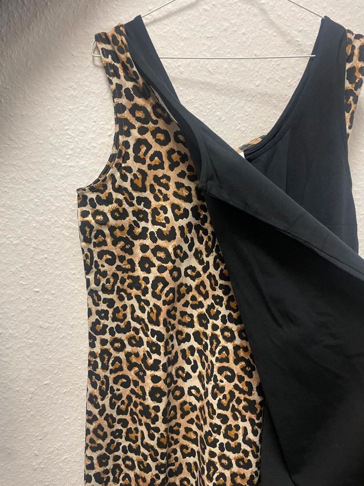 Mamalicious Umstands-Kleid mit Animal-Print und schwarz NEU(K028) in Neuss