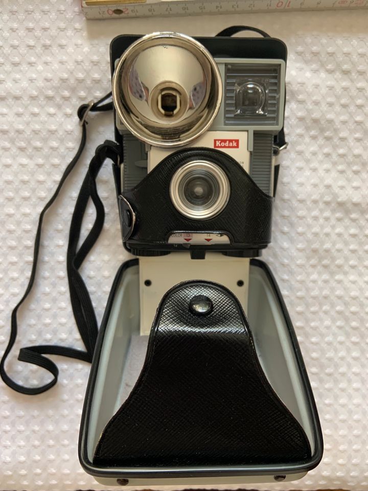 Alte aufklapp Kamera Kodak in München
