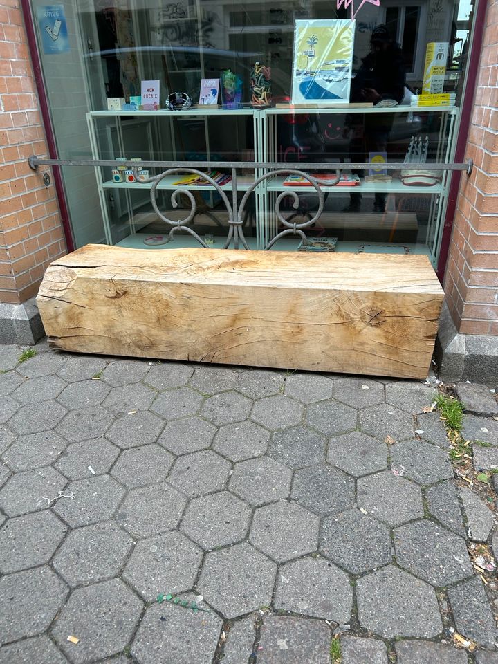 Holz Klotz Block Hocker Dekosäulen in Ahrensburg