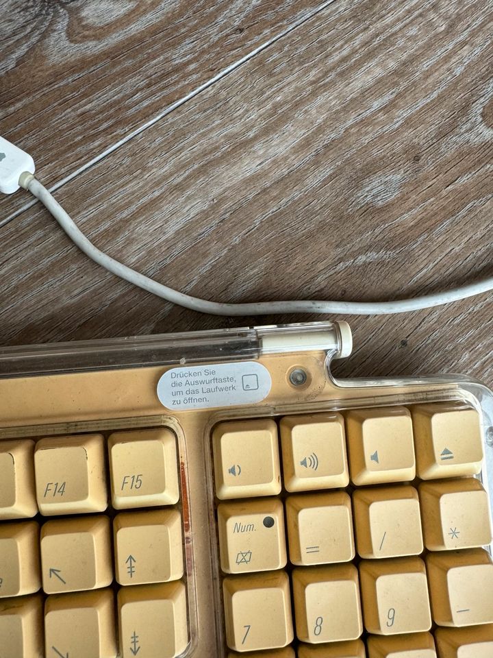 Apple iMac Kugel Tastatur Maus Cam in Köln