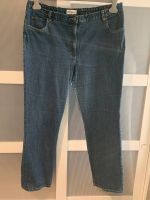 Ulla Popken Gr. 23 46 Kurzgröße Jeans leichter Bootcut mittelbla Hessen - Langen (Hessen) Vorschau