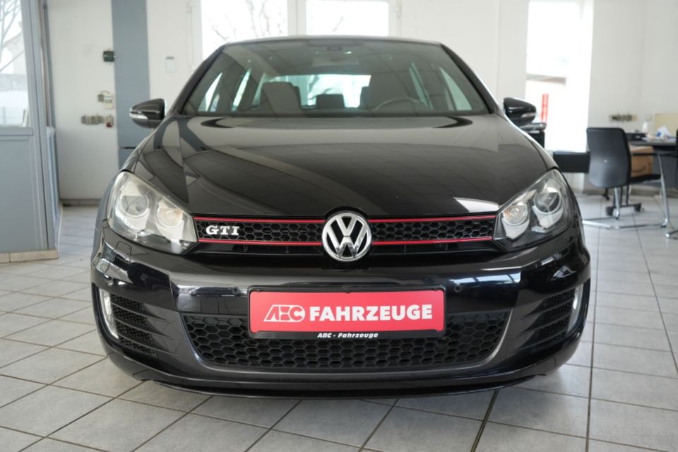 Volkswagen Golf VI GTI 2.0 TSI 211PS /  Bi-Xenon / HU NEU in Duderstadt