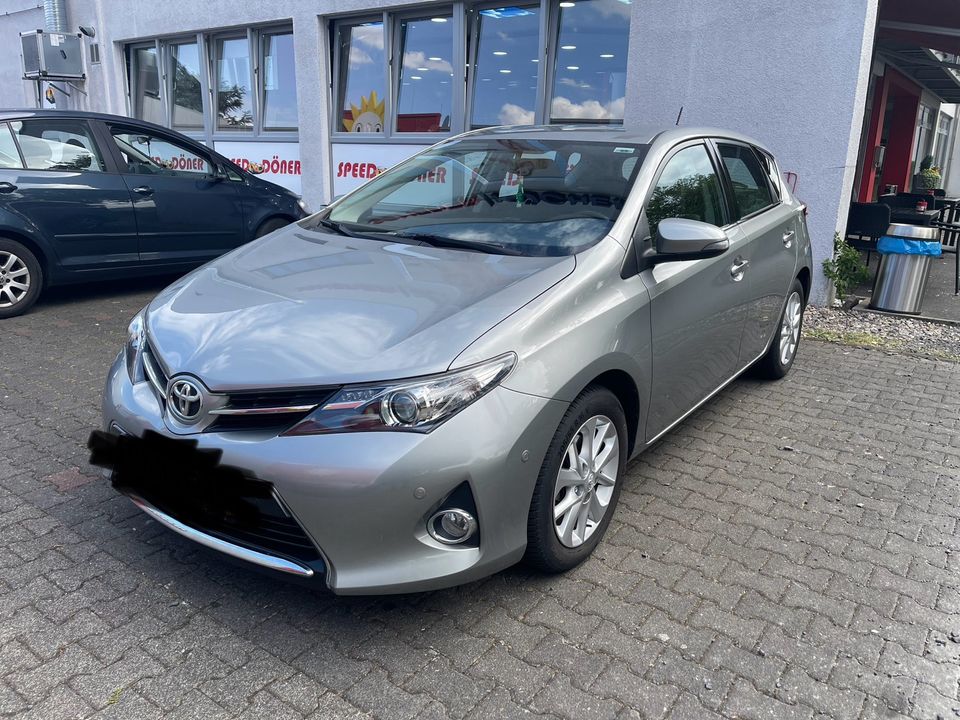 Toyota Auris 1.6 Start Edition in Saarbrücken