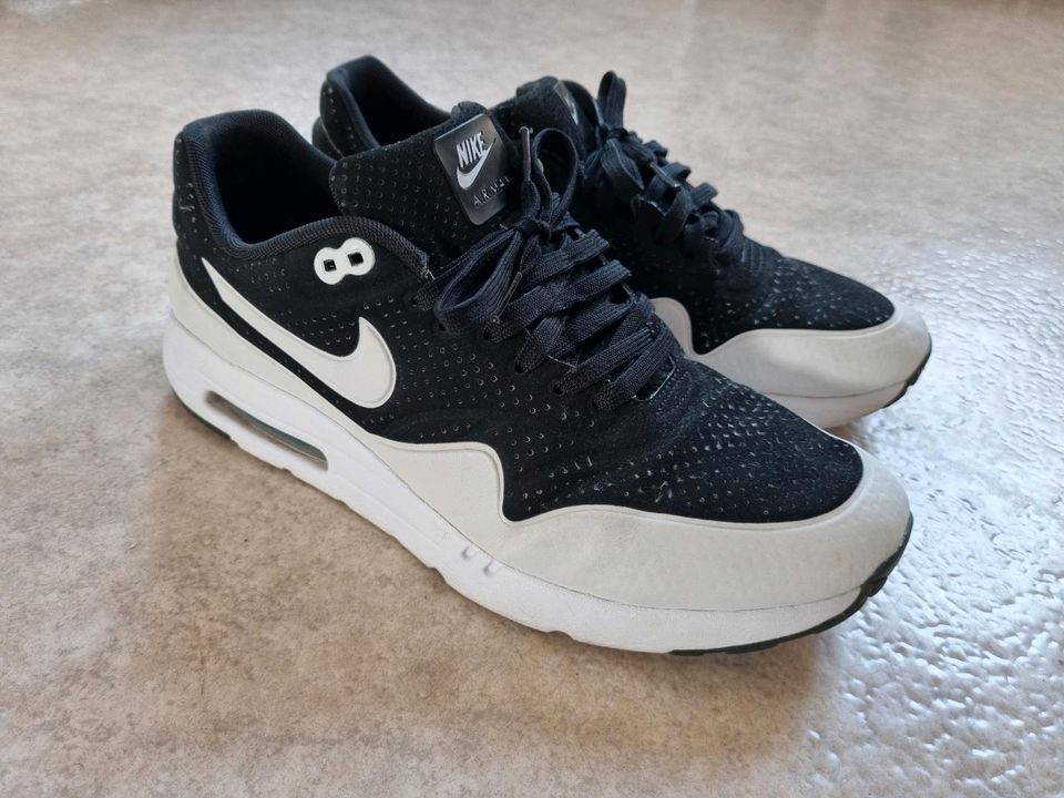 Nike air max 1 Schwarz Weiß Größe 44 in Staufenberg