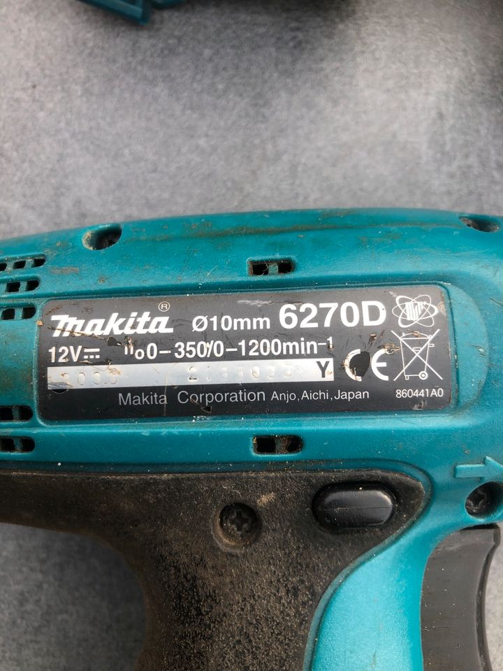 Makita Ladegeräte+Akkuschrauber+Lampen+Akkus in Kletzin