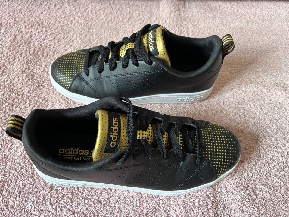 ADIDAS Neo Sneaker Softfoam Sohle 38 2/3 schwarz-gold NEU in Altenkunstadt